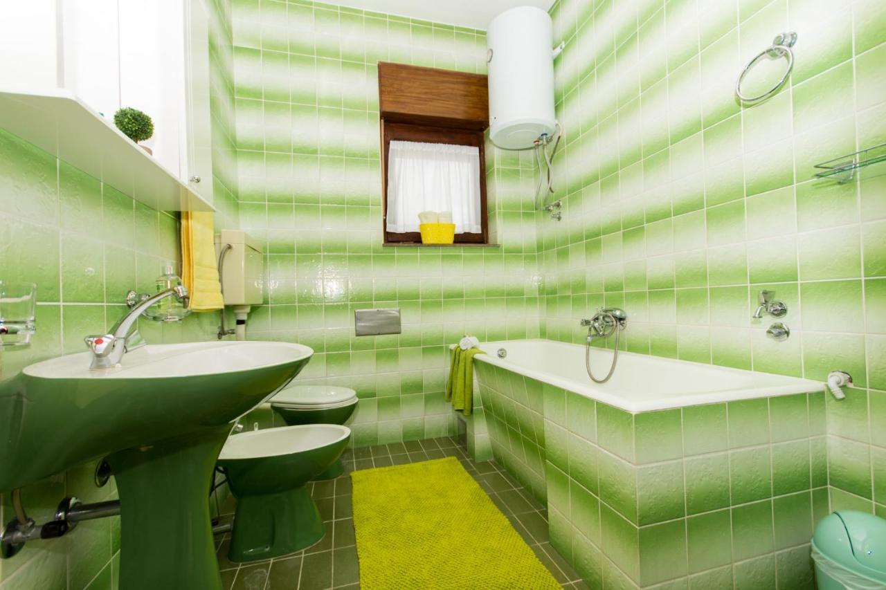 Apartmani Mila A1 & A2 & 3 Trogir Dış mekan fotoğraf
