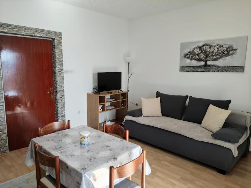 Apartmani Mila A1 & A2 & 3 Trogir Dış mekan fotoğraf
